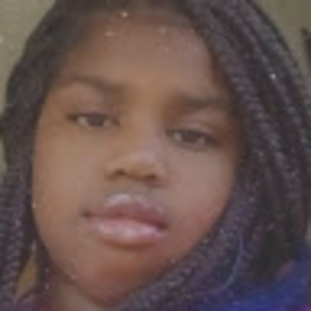 Meet your Posher, Halee